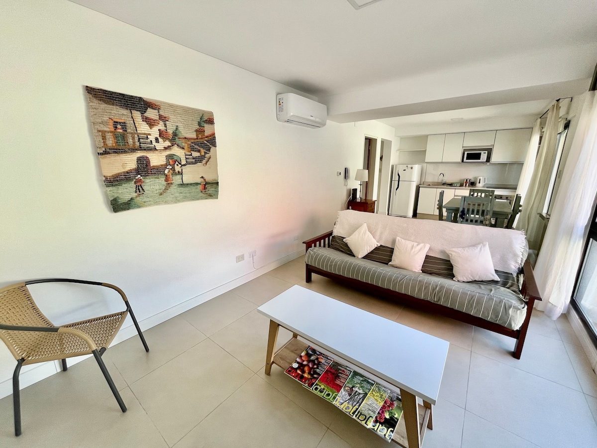 Top Airbnb: A bright apartment in an excellent location. in Salta