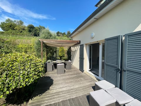 Top Airbnb: Quiet & elegant house near the golf course in Port En Bessin Huppain