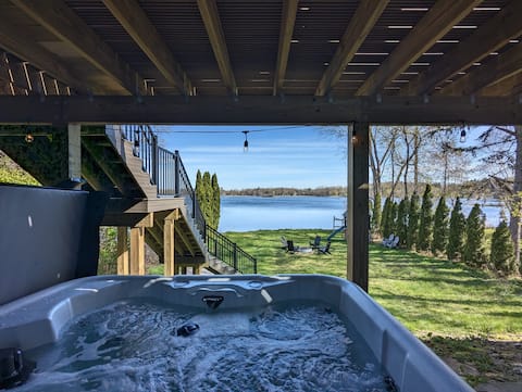 Lakehouse | Hot Tub Open! | Lake Orion and Oxford