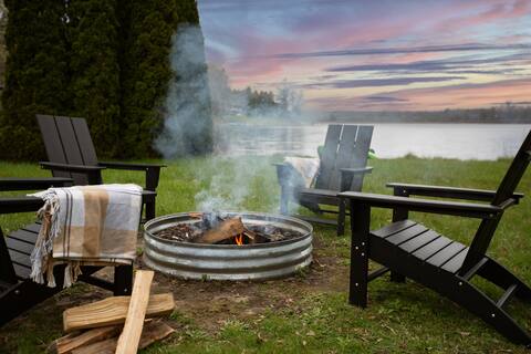 Lakehouse | Hot Tub | Lake Orion & Oxford | Bunks