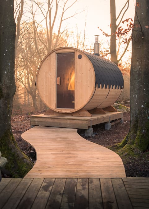 Forest cozy house with spa