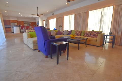 Successful Airbnb property: Casa Struthers, Luxury Villa, Beach Access in Baja California Sur