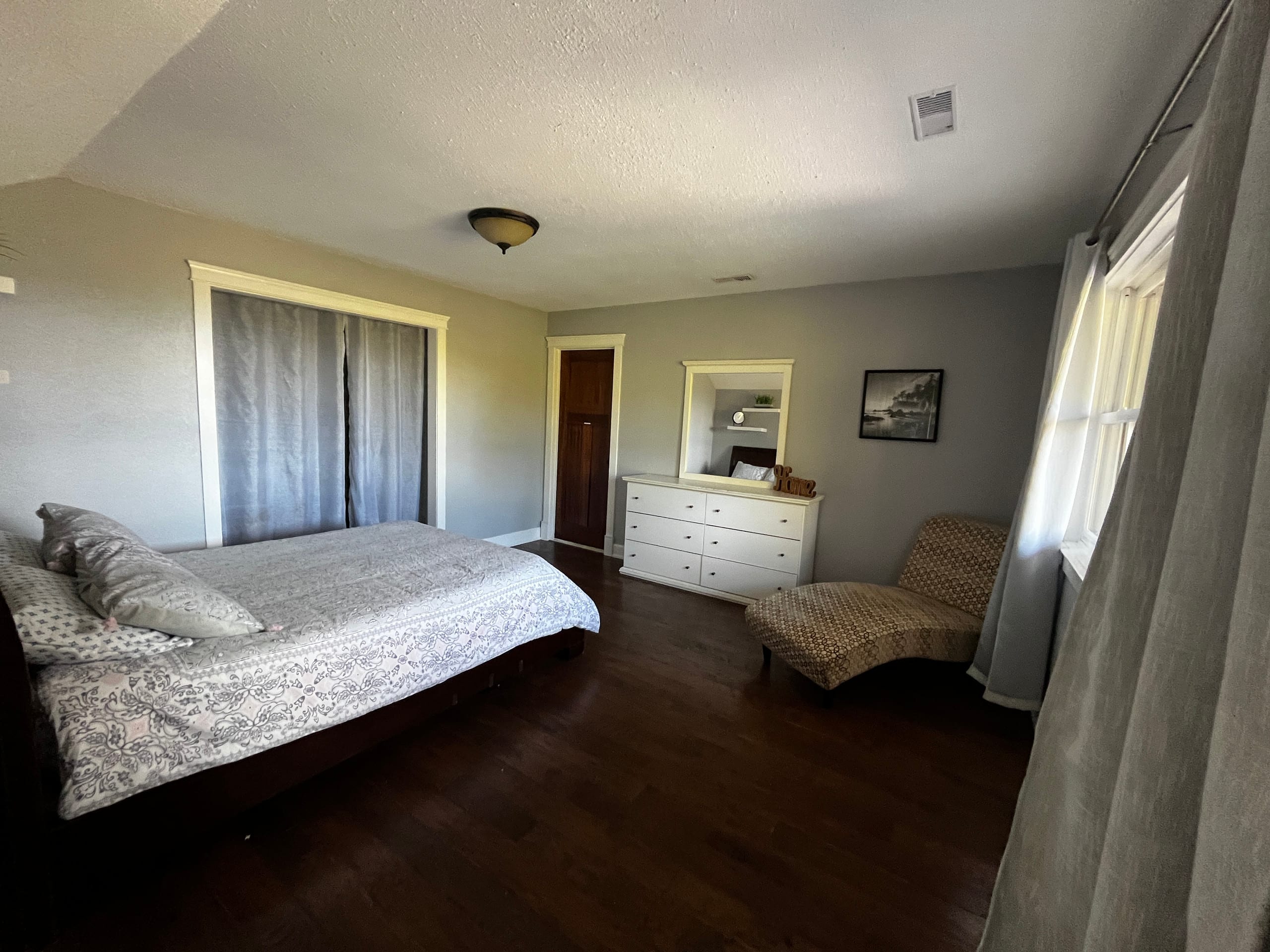 Bedroom with two queen beds