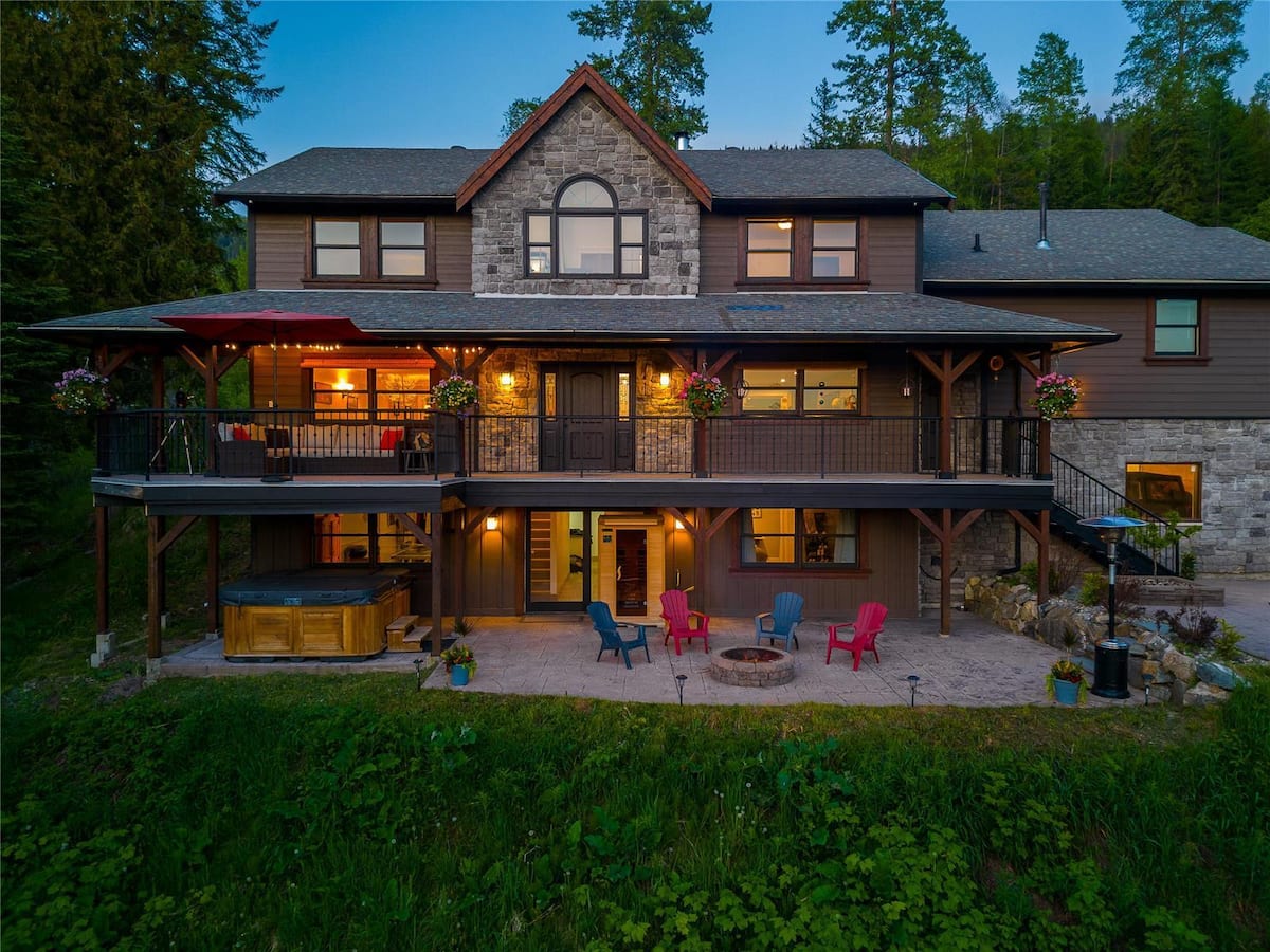 Timber Ridge Ranch chalet, Vernon BC