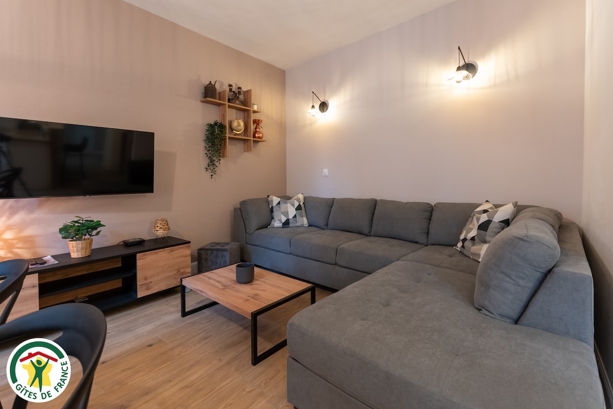 Annuncio Airbnb popolare: Charming townhouse with terrace! a Épernay