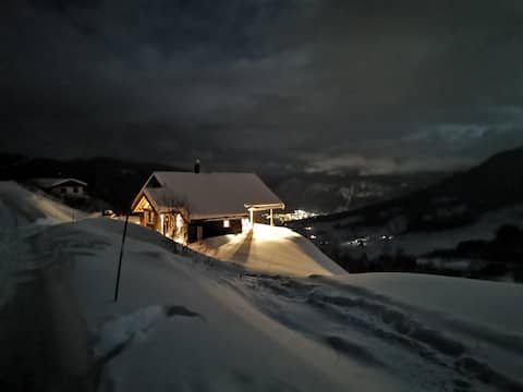 Family-friendly cottage with spectacular view