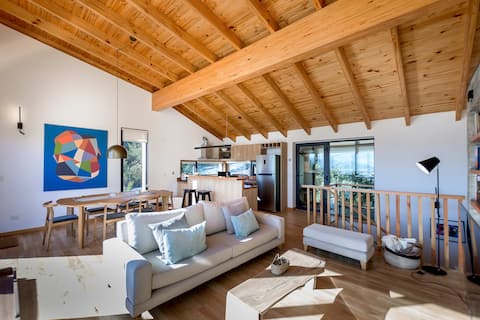 Popular Airbnb listing: Heavenly view. Premium house overlooking the lake. in Departamento Los Lagos