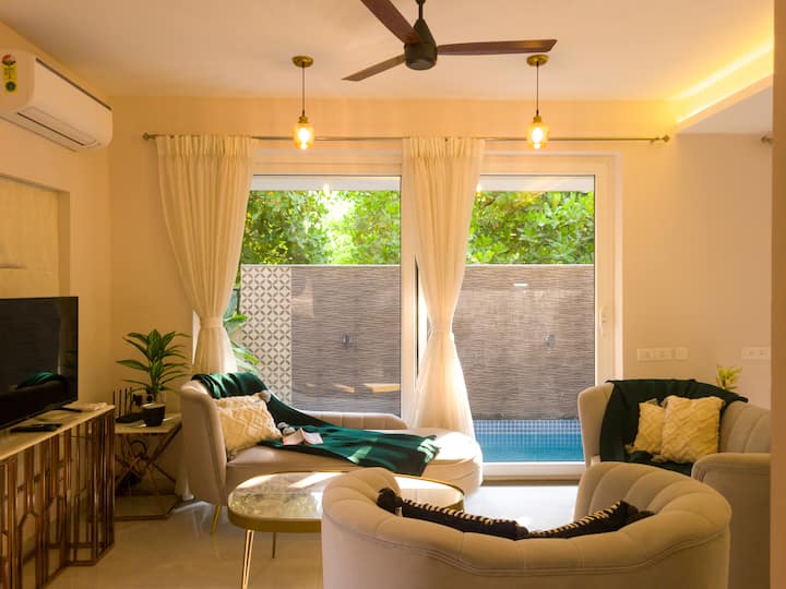 Modern Villa With Private Pool,wifi+parking @Varca - Goa