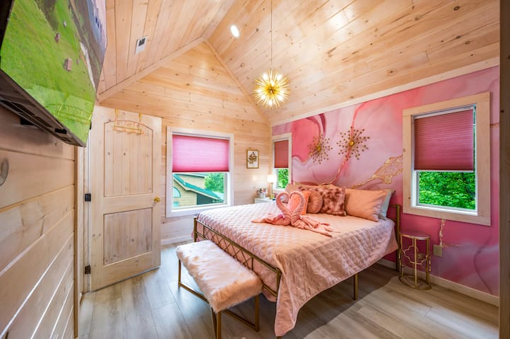 Lijepa u ružičastom – soba Marilyn Monroe – glavni apartman s privatnom kupaonicom