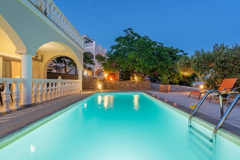 Villa Lana app 2
