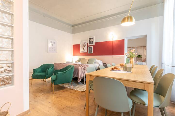 Wine Apartments Florence Prosecco gallery image 2