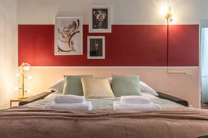 Wine Apartments Florence Prosecco gallery image 5