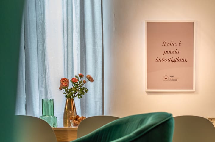 Wine Apartments Florence Prosecco gallery image 3