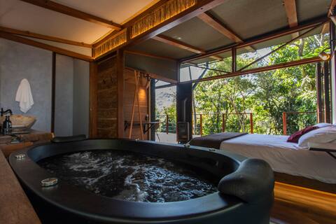 An experience in the tree canopy
@VillaKoi_