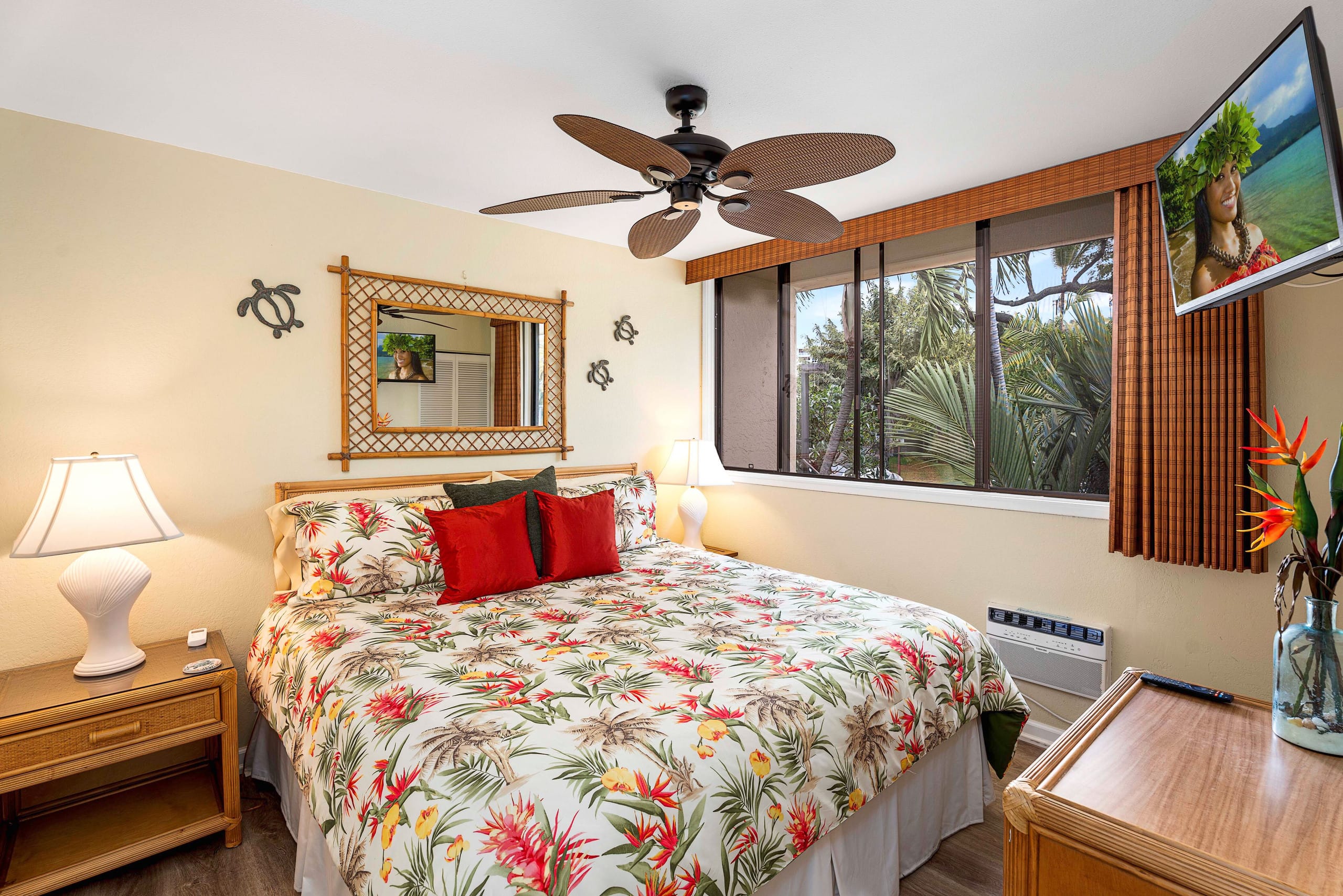 Condo in Kailua-Kona · ★4.97 · 3 bedrooms · 4 beds · 2 baths - Image 25
