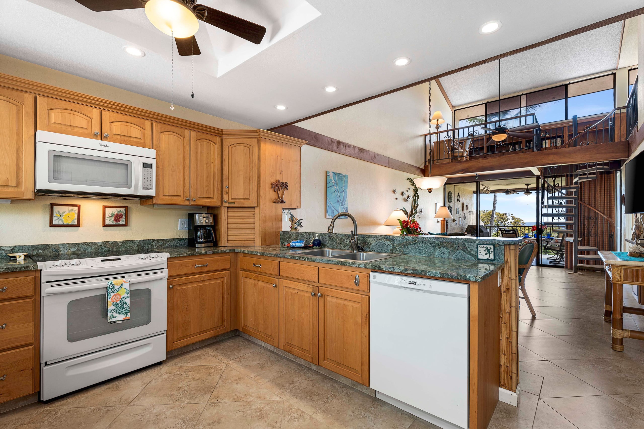Condo in Kailua-Kona · ★4.97 · 3 bedrooms · 4 beds · 2 baths - Image 20
