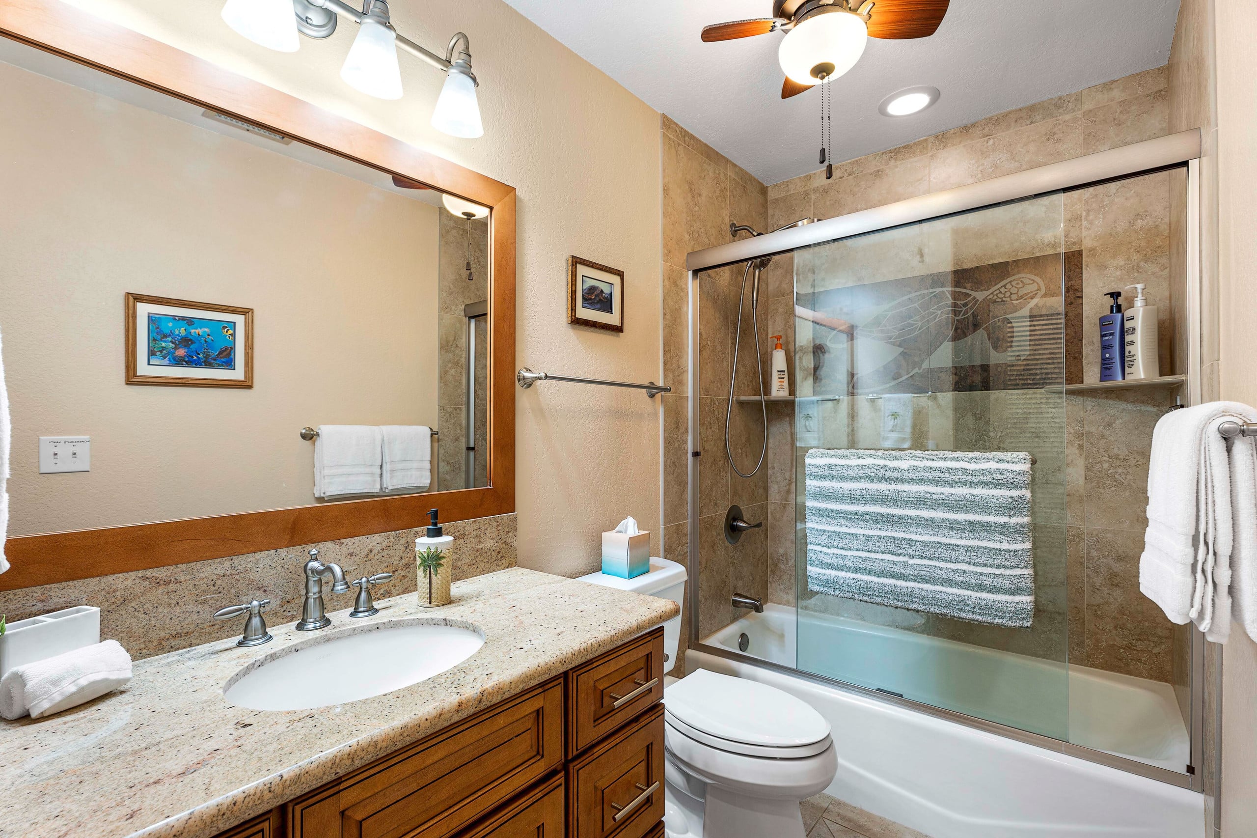 Condo in Kailua-Kona · ★4.97 · 3 bedrooms · 4 beds · 2 baths - Image 27