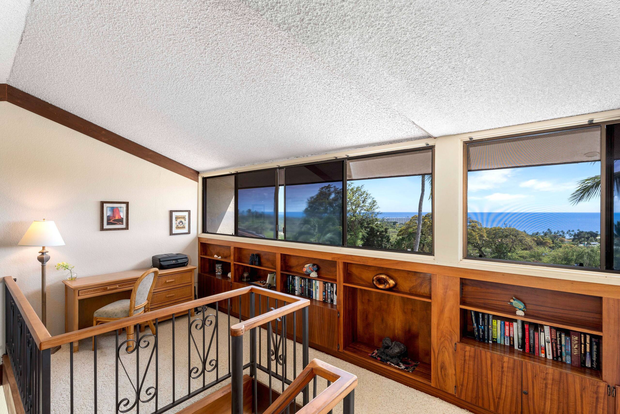Condo in Kailua-Kona · ★4.97 · 3 bedrooms · 4 beds · 2 baths - Image 30