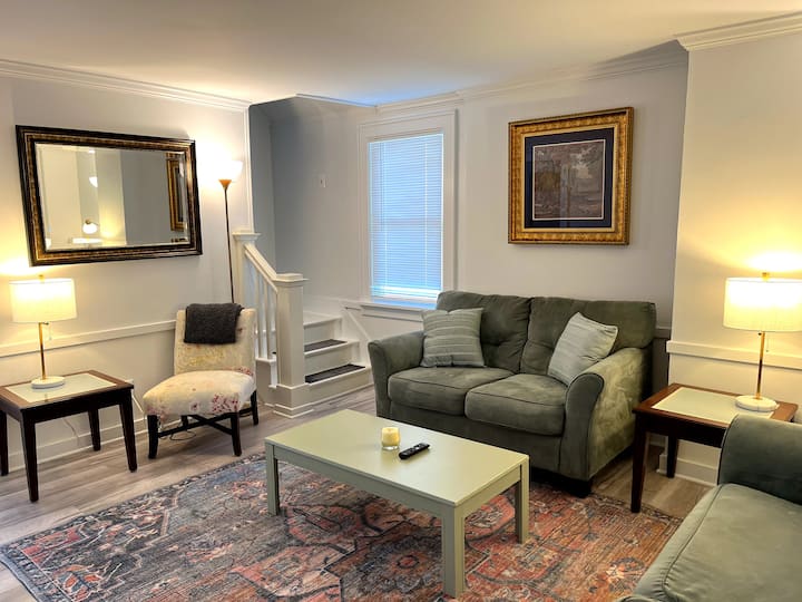 Cute Cottage Near The Track, Broadway, Spac, Golf - Saratoga Springs, NY