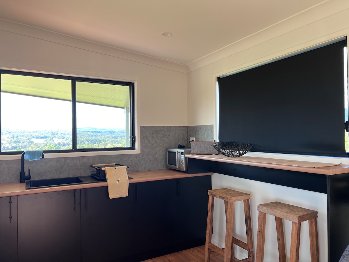 Top Airbnb: One Tree Hill in Scenic Rim Regional