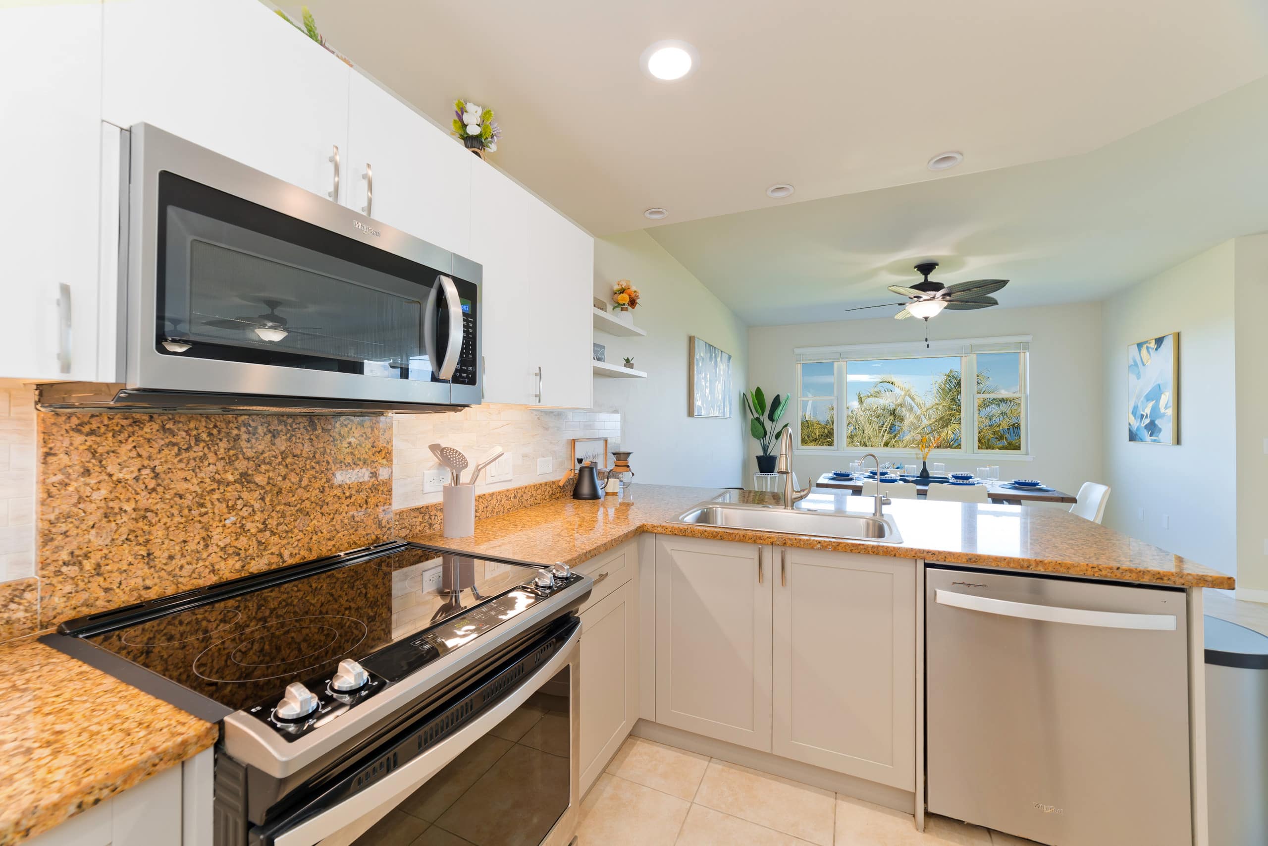 Townhouse in Kailua-Kona · ★5.0 · 3 bedrooms · 3 beds · 2.5 baths - Image 8