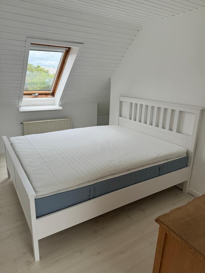 საძინებელი 1