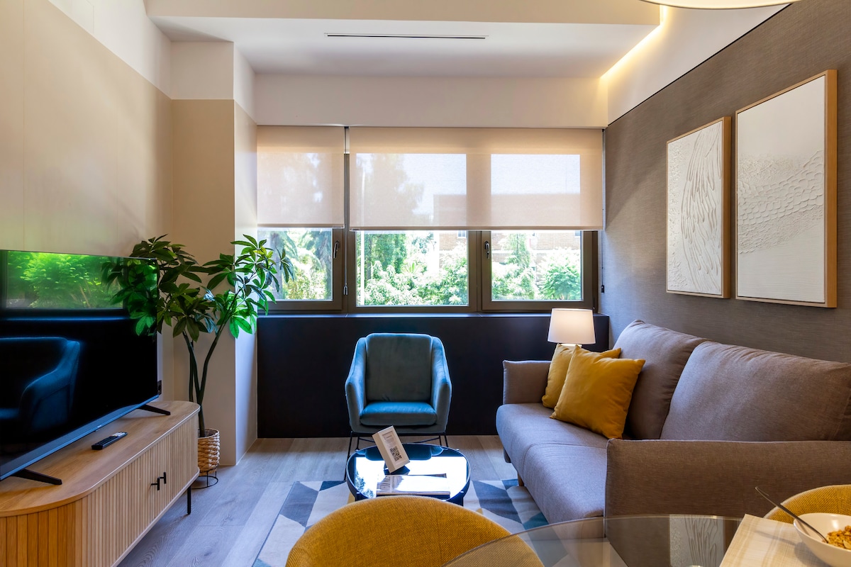 Successful Airbnb property: NRV - Superior apartment connected with Seville in La Buhaira