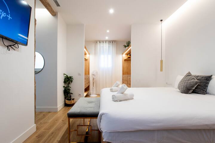 Exclusive flat in Justicia. 4 bedrs 4 bathrs gallery image 3