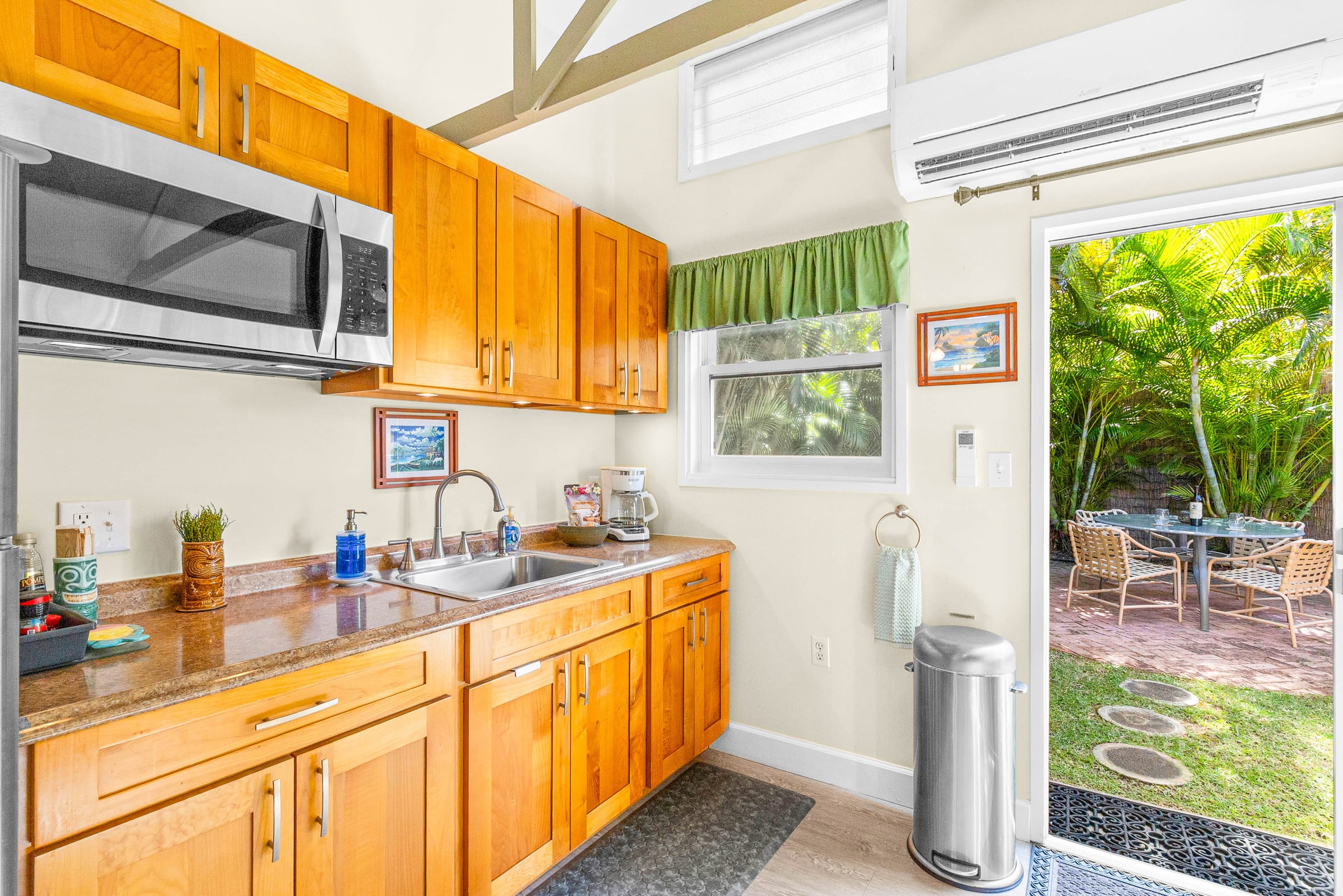 Lanikai Garden Studio - Licensed - Since 1985! - Image 9