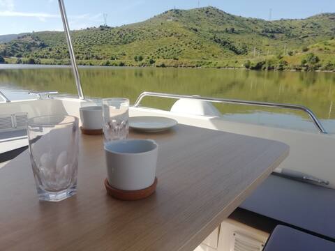 Koolhouse Boat