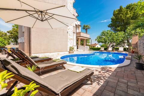 Villa SoulSet with swimming pool