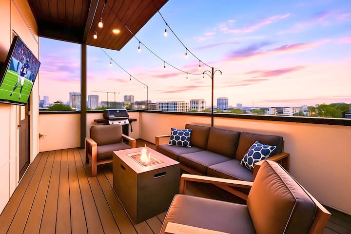 Blue Suede Dream | Rooftop Views + Prime Location