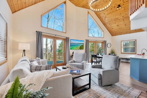 Lakeview retreat, Dog Friendly, EV plug