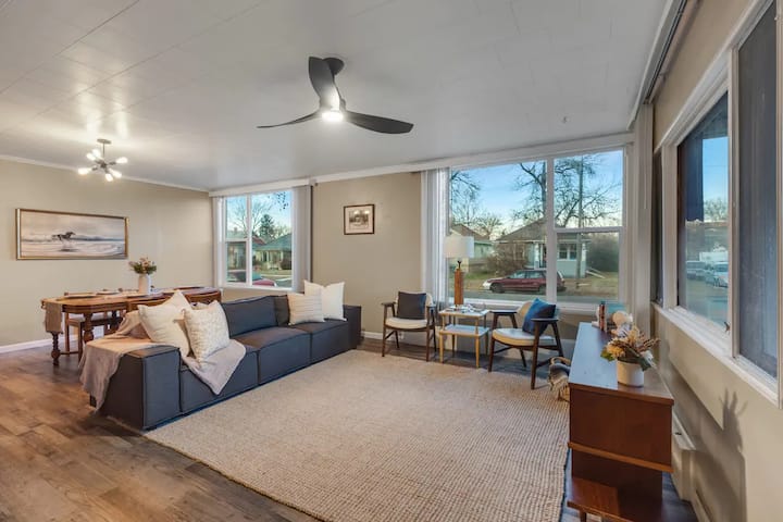Modern 1-bedroom Haven With Dedicated Home Office - Great Falls, MT