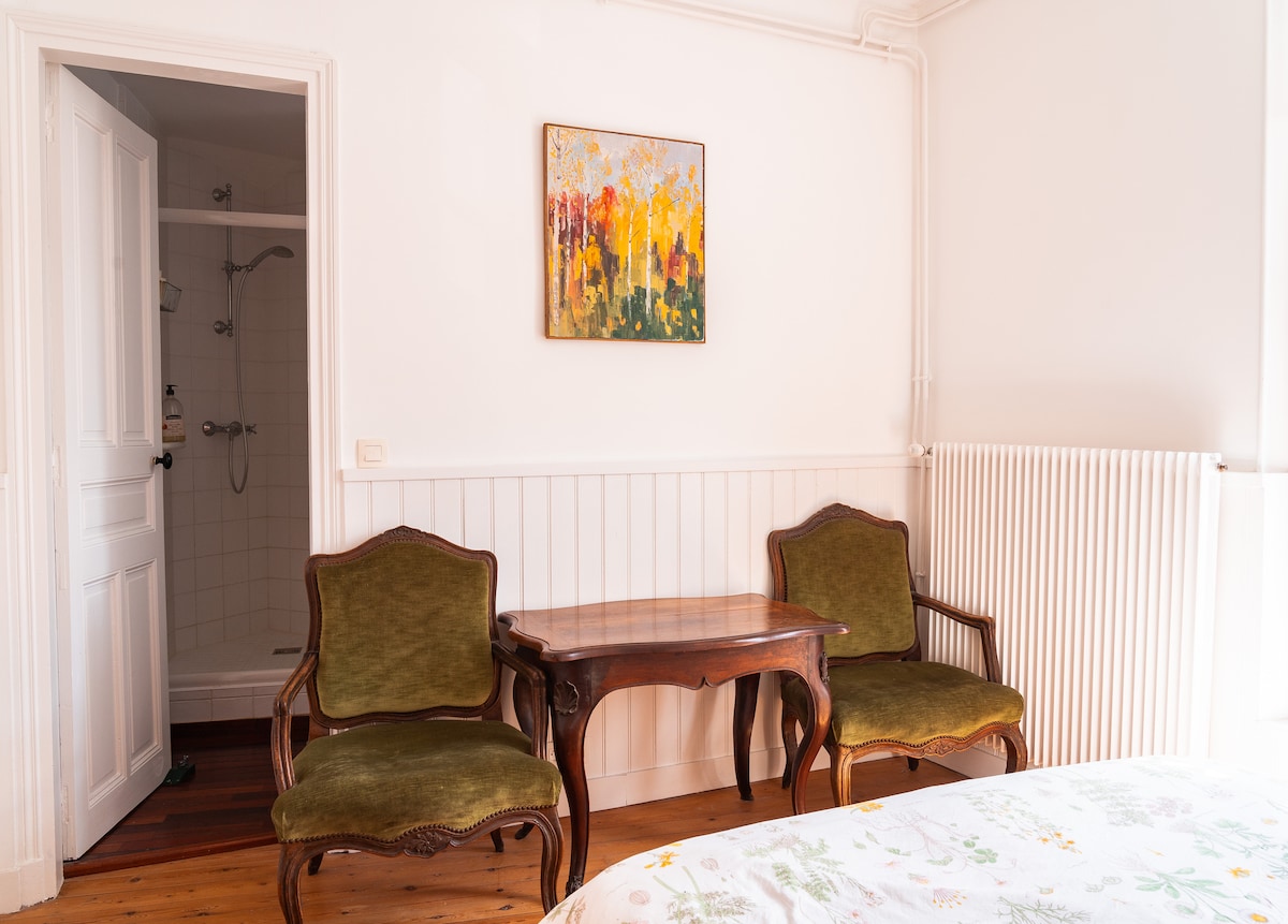 საძინებელი 1