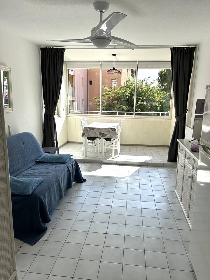 მისაღები სივრცე