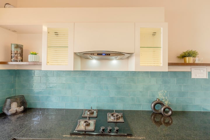 Full kitchen image 4