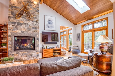 Unique Jackson's Jewel