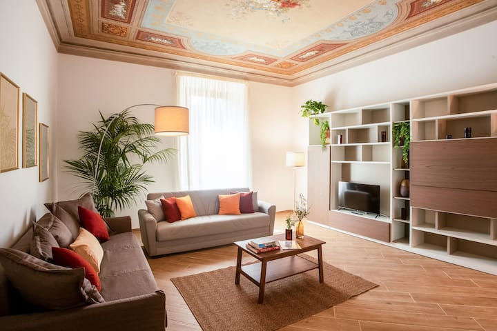 Მისაღები ოთახი ბინა