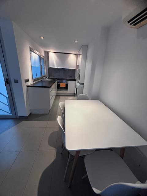 Propiedad de Airbnb exitosa: Apartment 200 meters from the beach, right in the center. en Carboneras