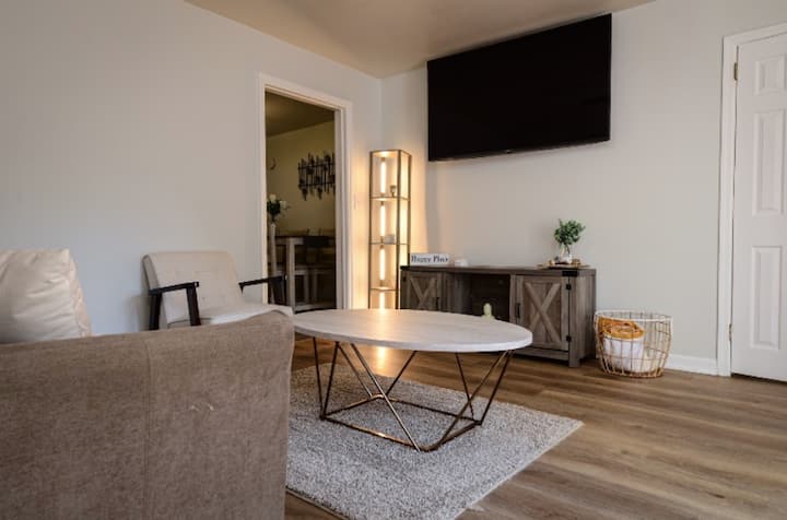 Safe & Quiet Two Bedroom Stay W/grill And Fire Pit - Columbus, GA