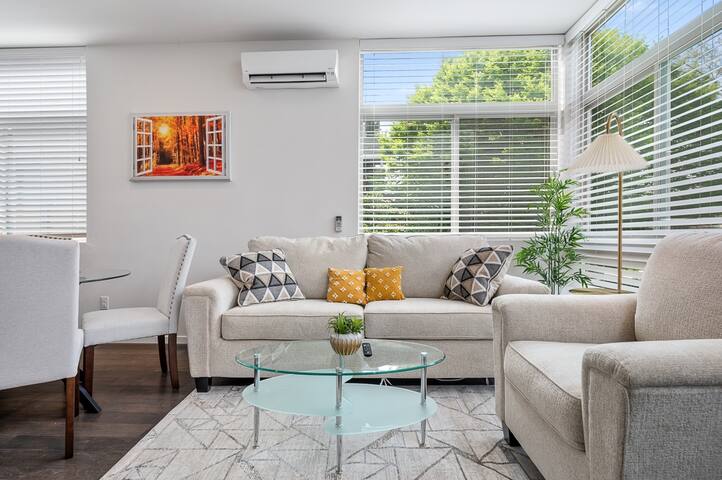 Heart of CapHill, Space needle view, Free parking gallery image 2