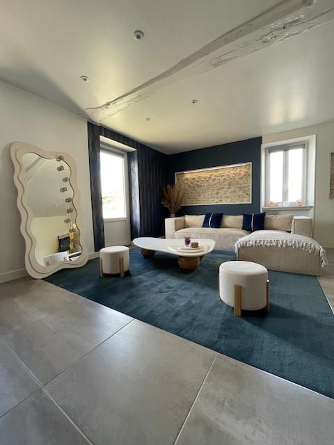 Entire 【❶】 House • 6 People • Private Terrace