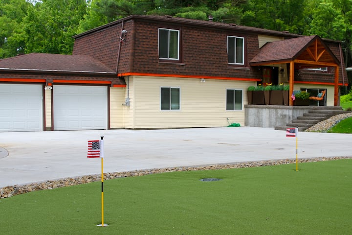 That 70s home in PLX~ Hidden Speak Easy in Akron, Ohio