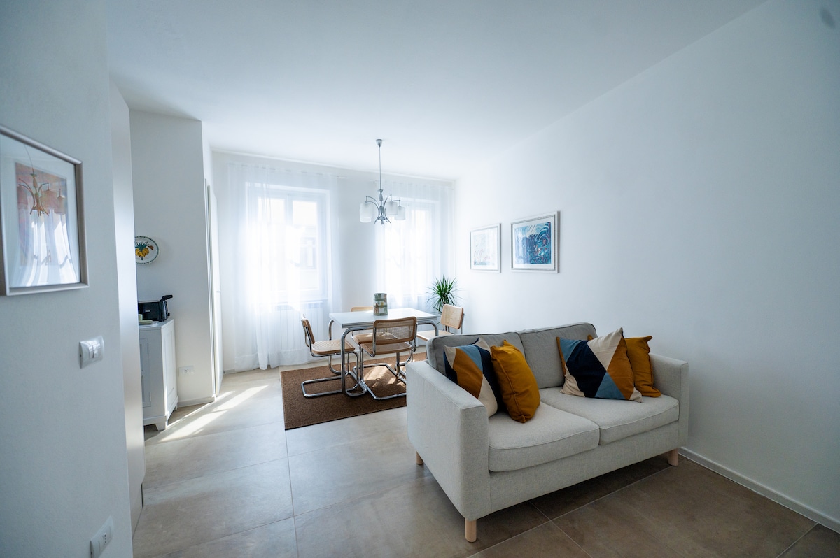 Top Airbnb: My Home - A short walk from the Railway Station à Prato