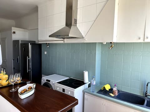 Top Airbnb: View of the Sea & Major Cathedral à Marseille 2e Arrondissement