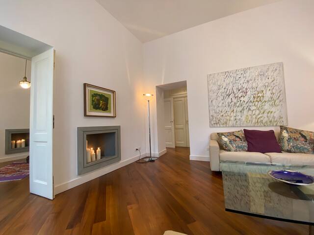 Spanish steps Luxury home gallery image 2