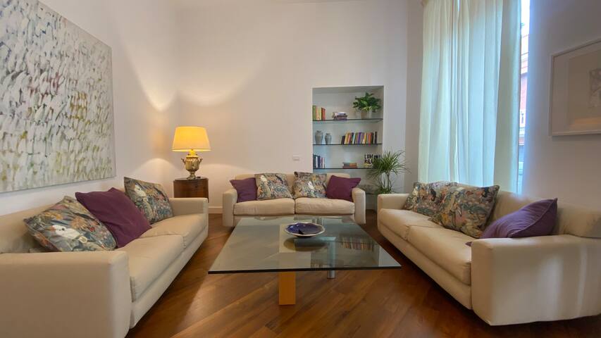 Spanish steps Luxury home gallery image 5