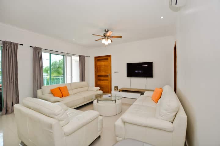 Stylish,2bed/2bath,wi-fi, Gym, 7 Min Walk To Beach - Punta Cana