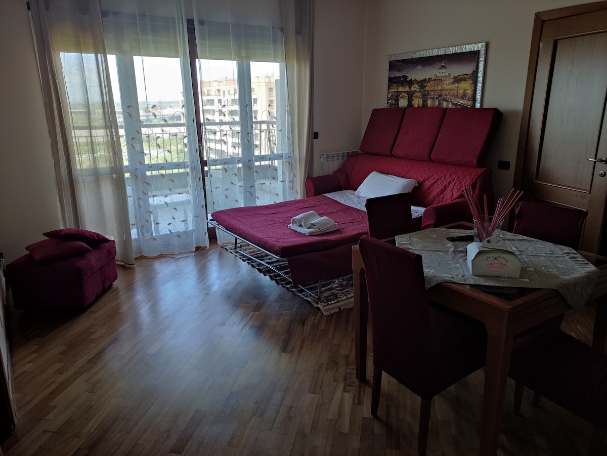 Successful Airbnb property: Panoramic apartment Parco Leonardo in Fiumicino